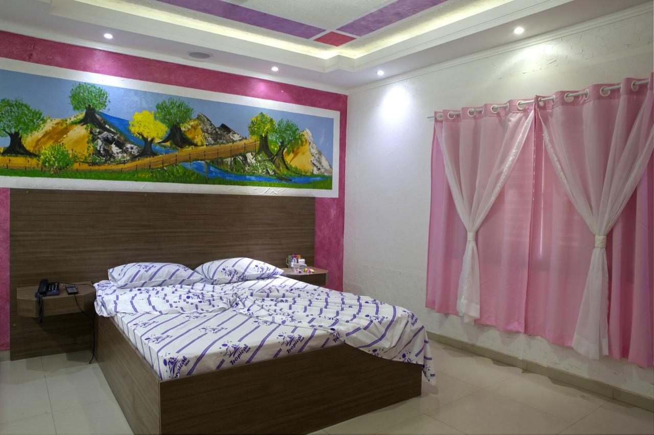 Motel Tropical Inn Cacapava Buitenkant foto