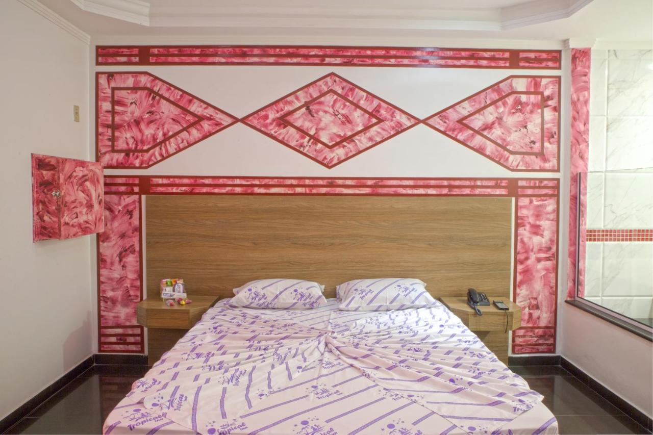 Motel Tropical Inn Cacapava Buitenkant foto